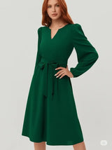 Automne et hiver Vêtements pour femmes européennes et américaines Robe à manches longues à col en V et à lacets