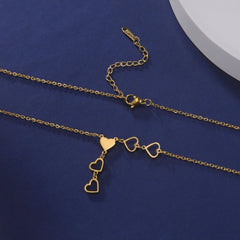 Chic Heart Chain Necklaces in Silver and Gold-4