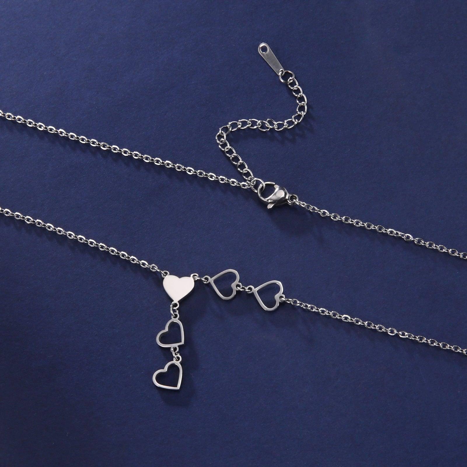 Chic Heart Chain Necklaces in Silver and Gold-7