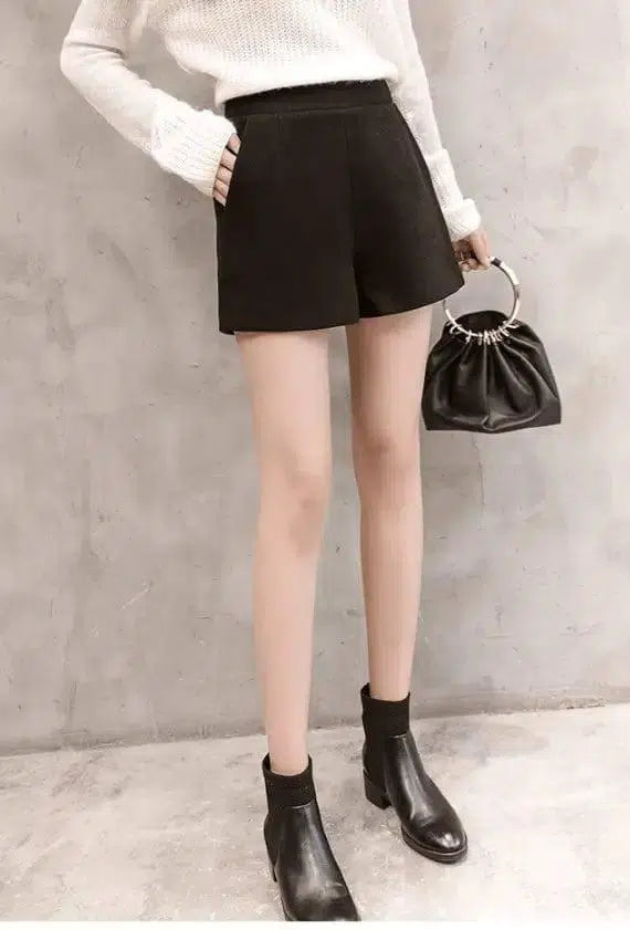 LOVEMI - Lovemi - Korean version of high waist woolen shorts autumn